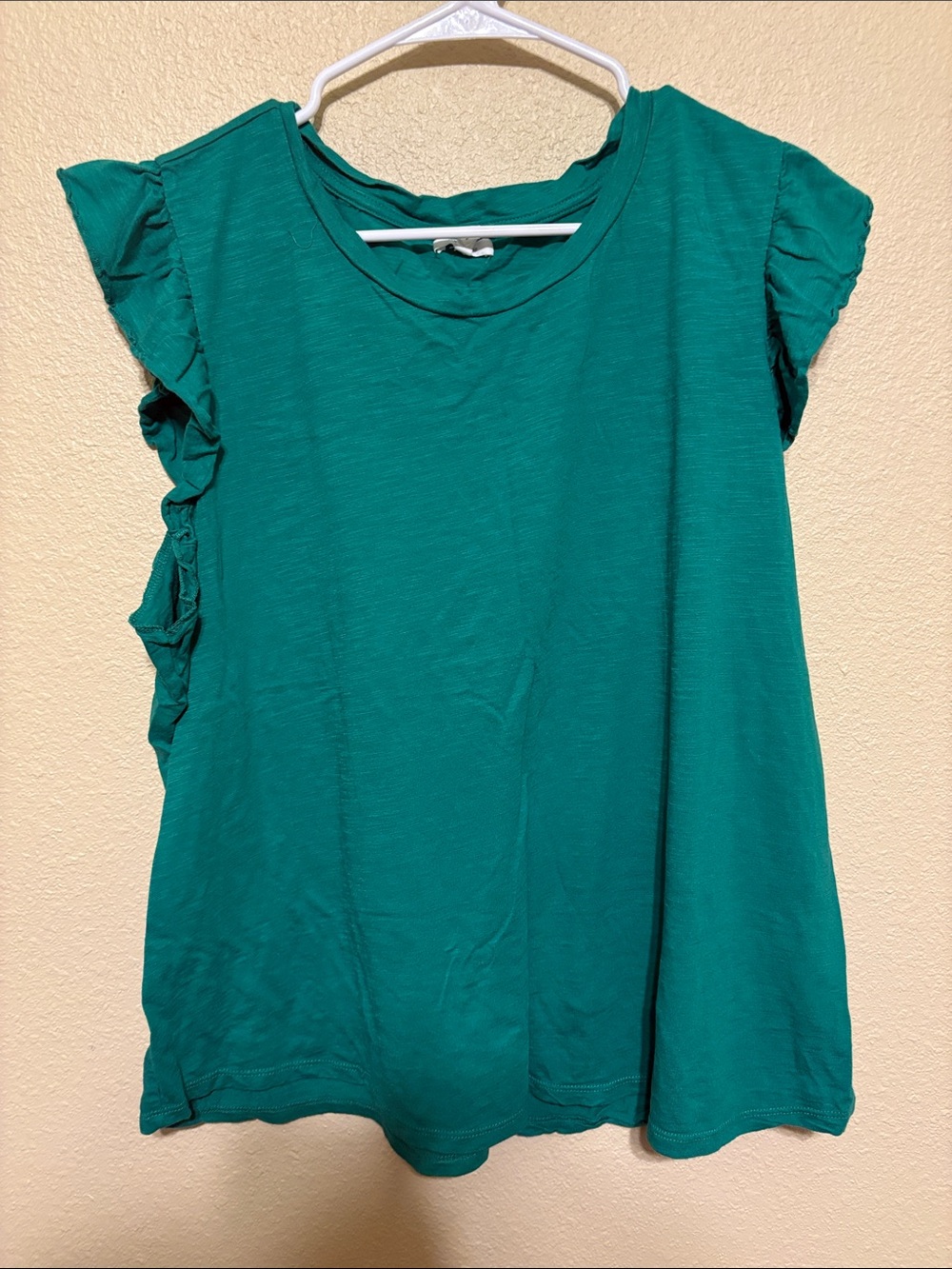 Women's Green Ruffle Sleeve Tee